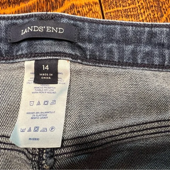 Lands End Women’s Skirt Denim Short Very Good Condition Size 14 - Picture 5 of 6